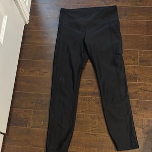Under Armour Black Performance Leggings cropped